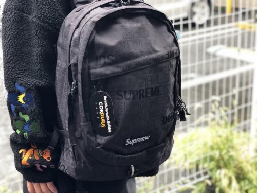 SUPREMEのシュプリーム
