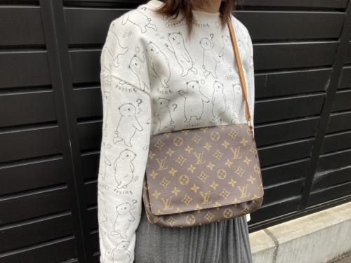 LOUIS VUITTON 　のルイ ヴィトン　