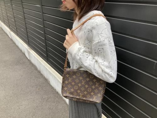 LOUIS VUITTON/ルイヴィトン】よりミュゼットタンゴのご紹介です