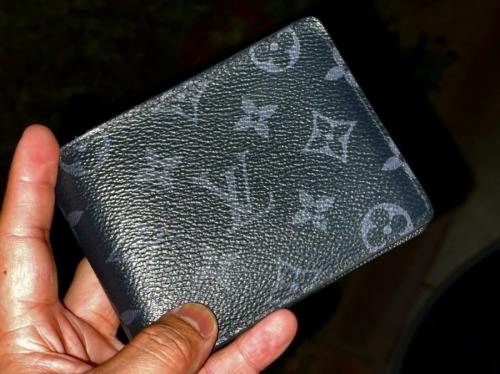 LOUIS VUITTON 　のルイ ヴィトン　