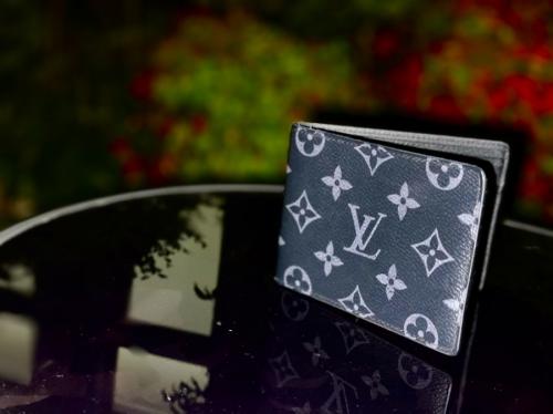 ルイ ヴィトン　のモノグラムエクリプス