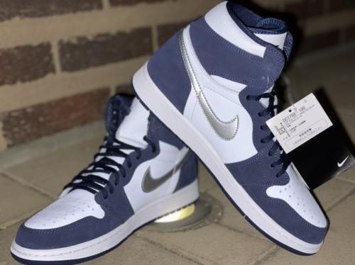 ナイキのAIR JORDAN1