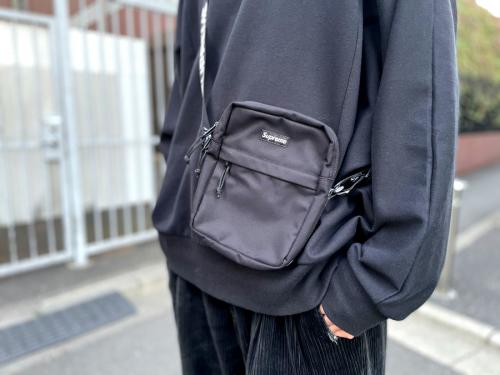 シュプリームのショルダーバッグ Shoulder Bag 18SS