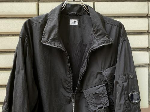 ナイロンアノラックジャケットのインポートブランド