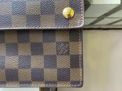 ルイ ヴィトン のショルダーバッグ ポートペロー