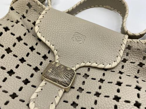 ショルダーバッグ