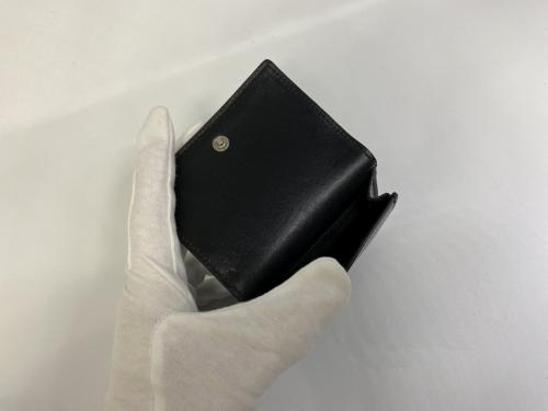サンローランパリの3つ折りコンパクトウォレット