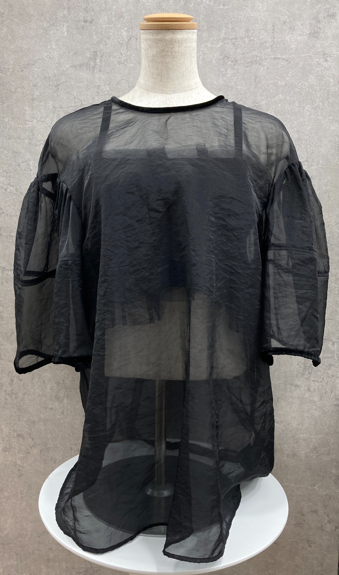 CLANE/クラネ】よりVELOR PIPNIG SHEER BLOUSEを買取入荷いたしました