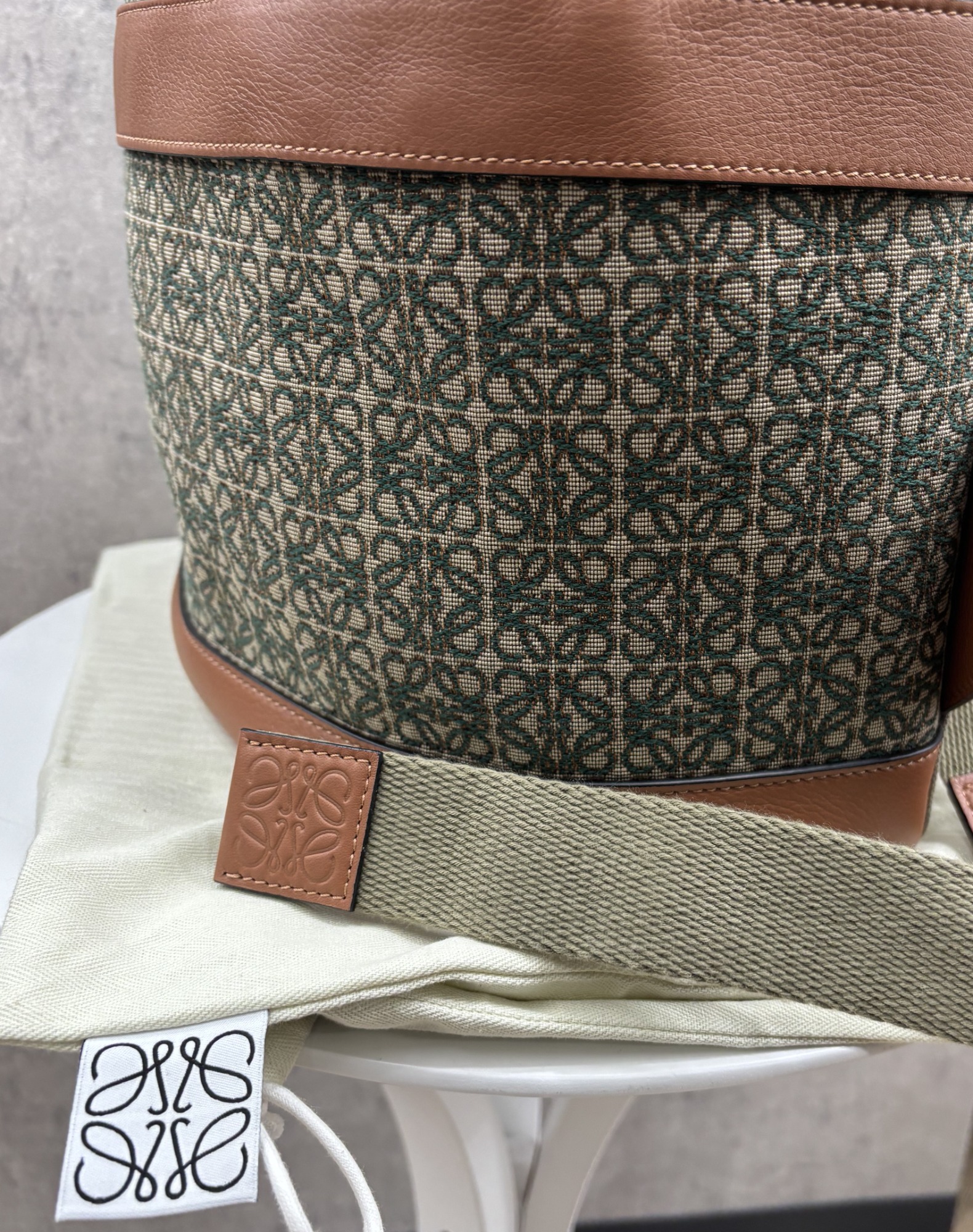 LOEWE/ロエベ】よりアナグラムバックパックを買取入荷いたしました