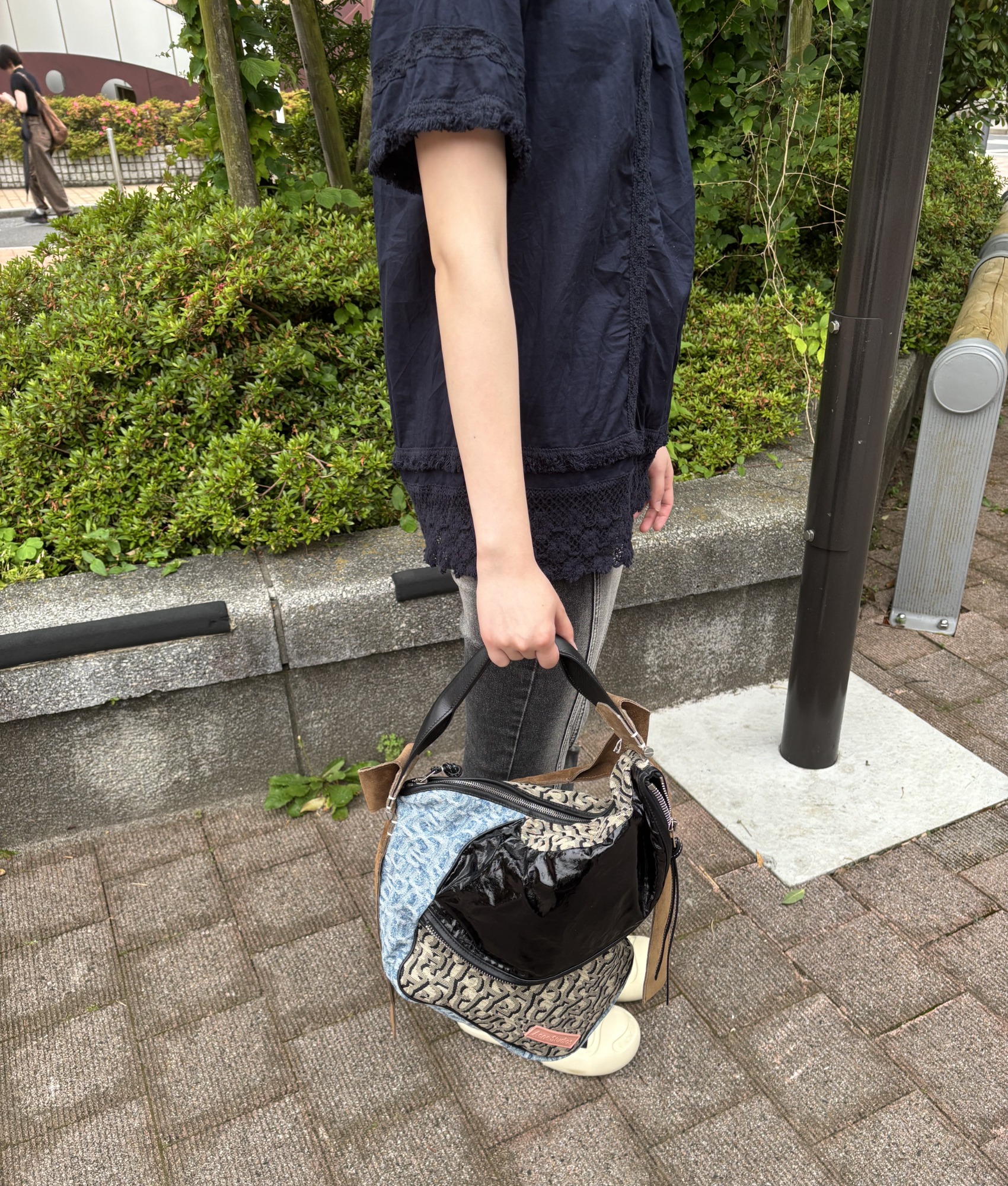 ACNE STUDIOS/アクネ ストゥディオス】より モノグラムパッチワーク 