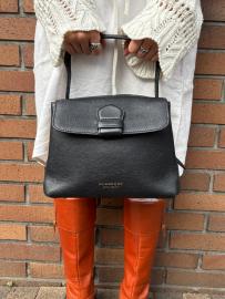 「インポートブランドのBURBERRY LONDON 」