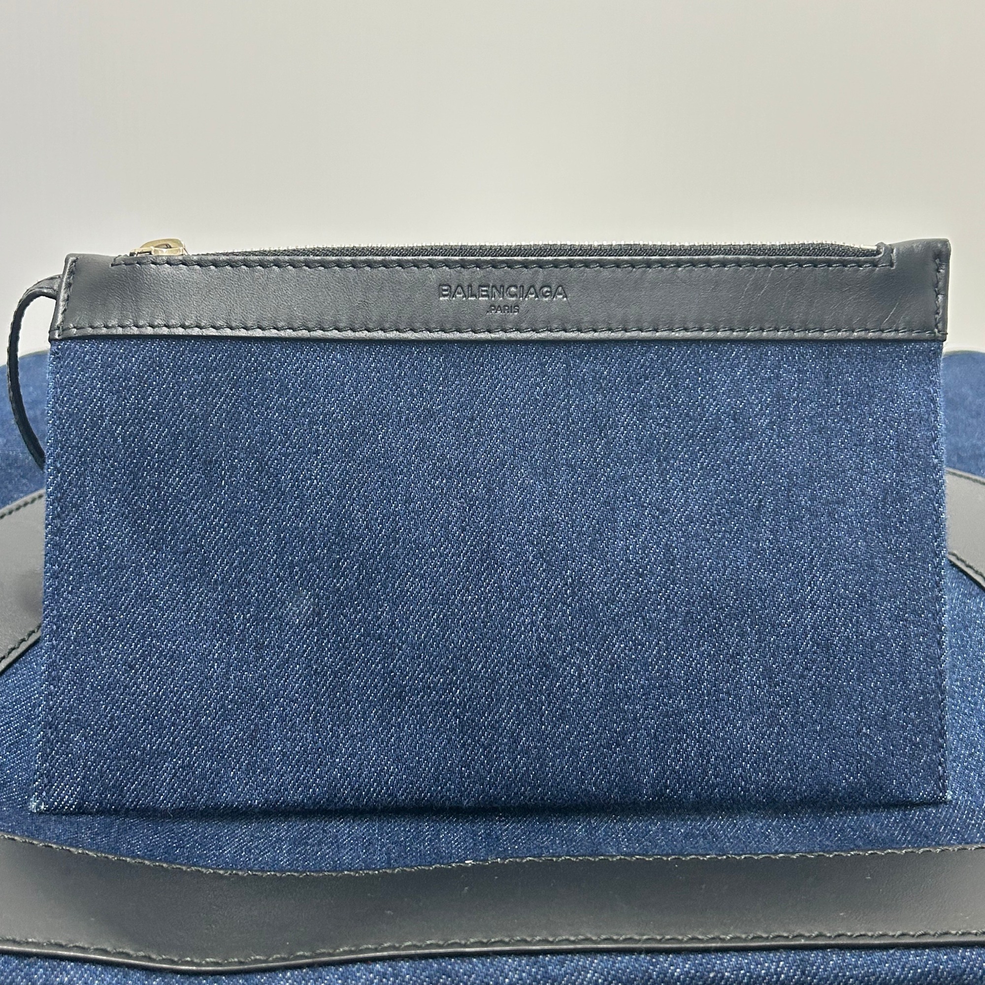 BALENCIAGA バレンシアガ デニム カバ ミディアム ネイビー BALENCIAGA バレンシアガ トートバッグ ネイビーカバ M