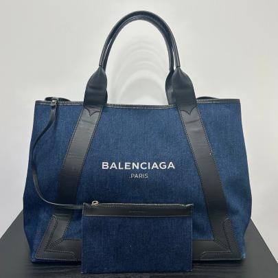 「ラグジュアリーブランドのBALENCIAGA 」