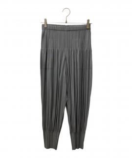 「ドメスティックブランドのPLEATS PLEASE 」