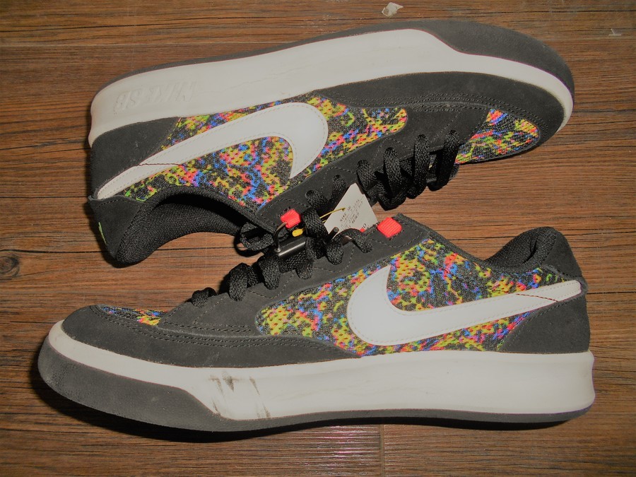 NIKE SB アドバーサリープレミアム】その他超有名ブランドのスニーカー 