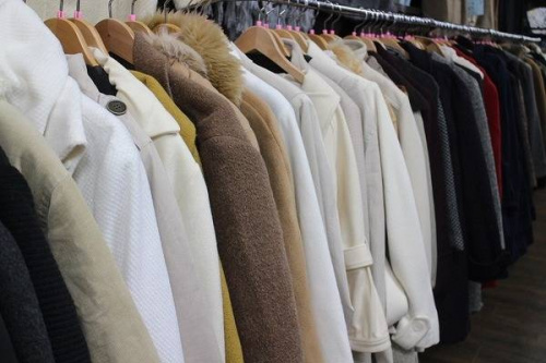 トレンドの古着