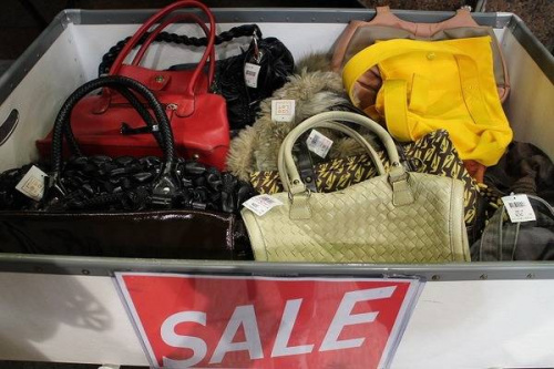 トレンドの古着