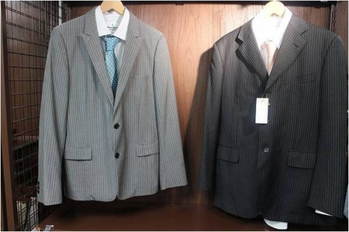 ビジネスのスーツ