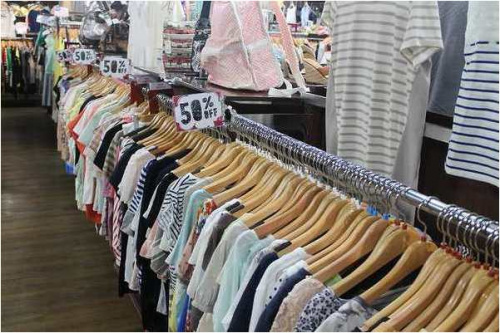 イベントなうの古着