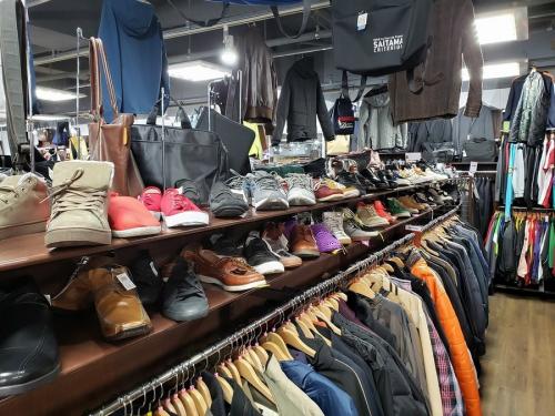 古着のシューズ