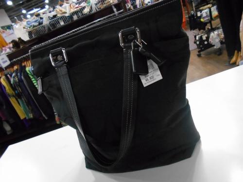 リサイクルショップの古着屋