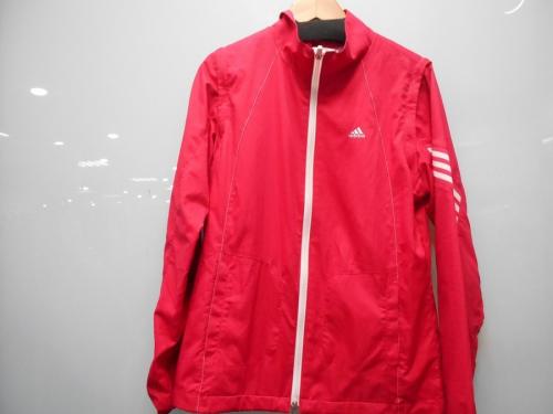 adidasのアディダス