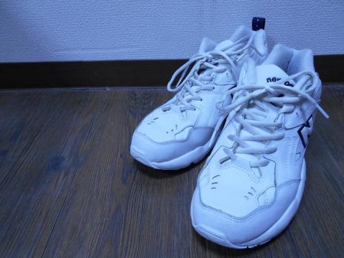 スニーカーの本川越