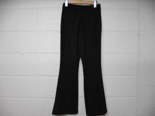 GUのフレアスラックス