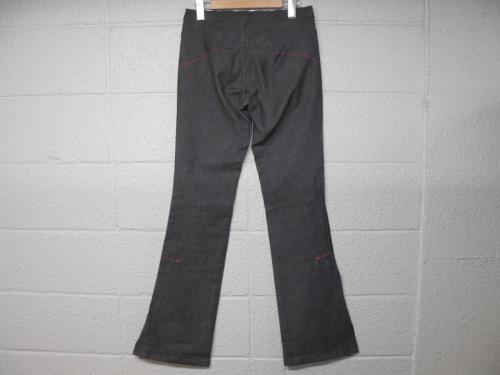 ディーゼルのフレアパンツ