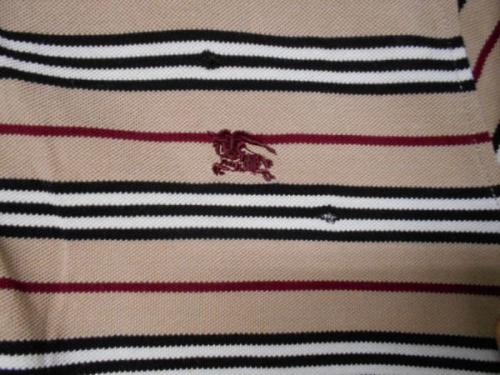 バーバリーのポロシャツ