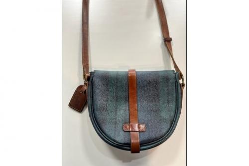 ショルダーバッグのPolo