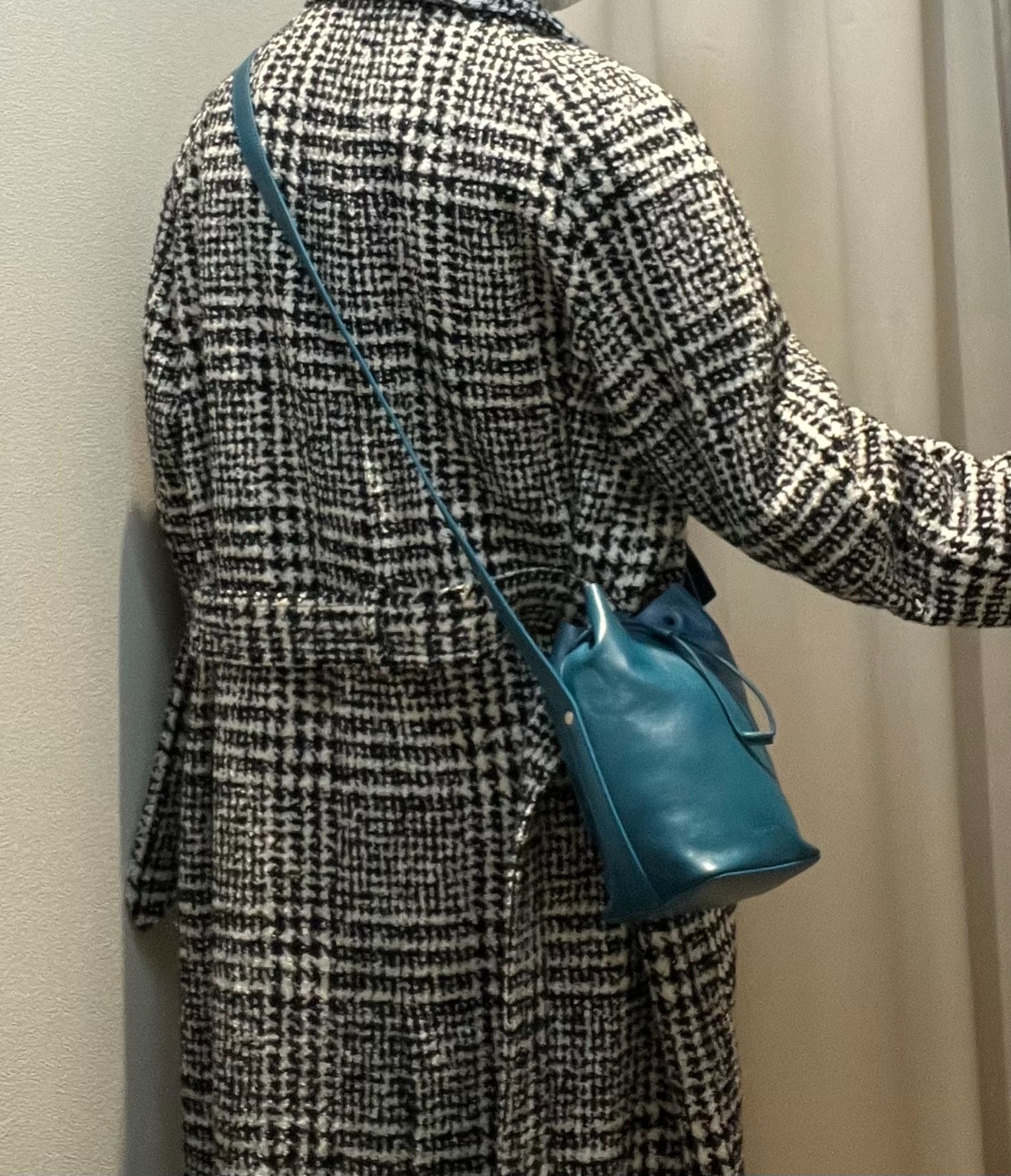 JIL SANDER/ジルサンダー】ドローストリングクロスボディバッグ