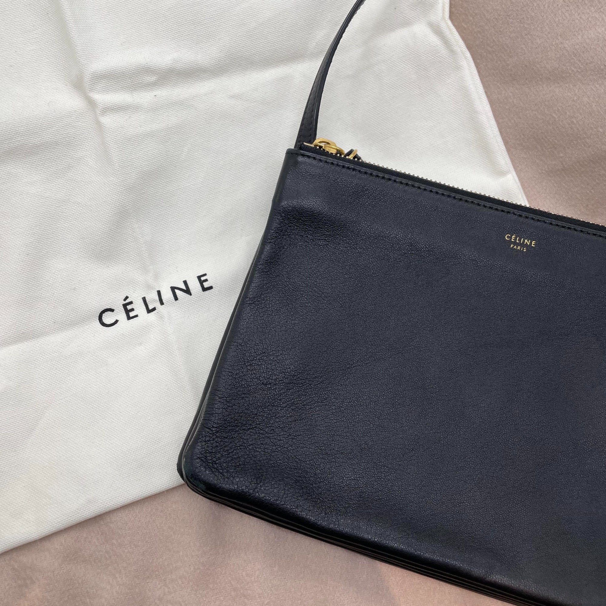 【美品・正規品】CELINE トリオ ラージ スムースラムスキン GRAY