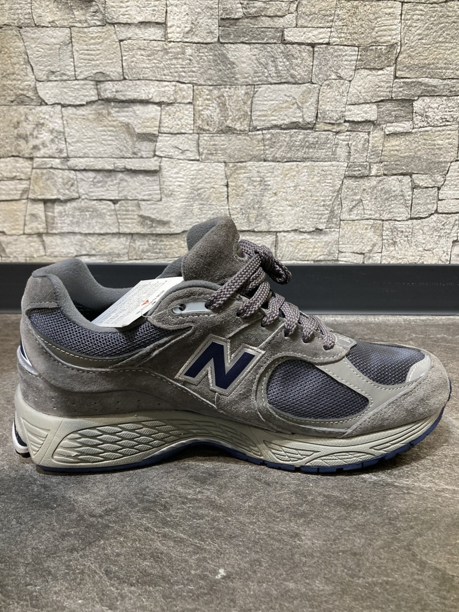 NEW BALANCE/ニューバランス】ローカットスニーカー / M2002R