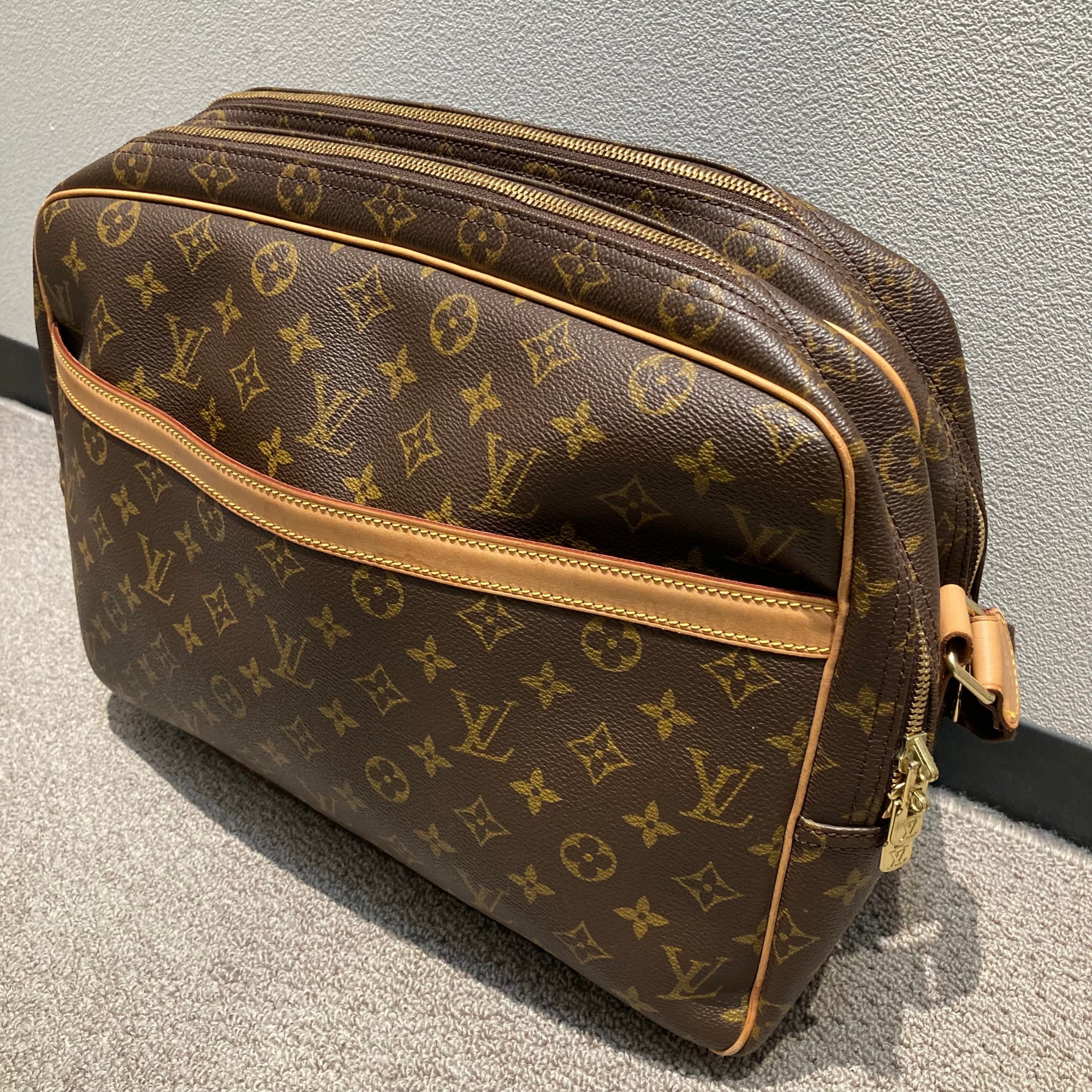 【LOUIS VUITTON】ショルダーバッグ　リポーターGM モノグラム ルイ ヴィトン LOUIS VUITTON リポーターGM モノグラム