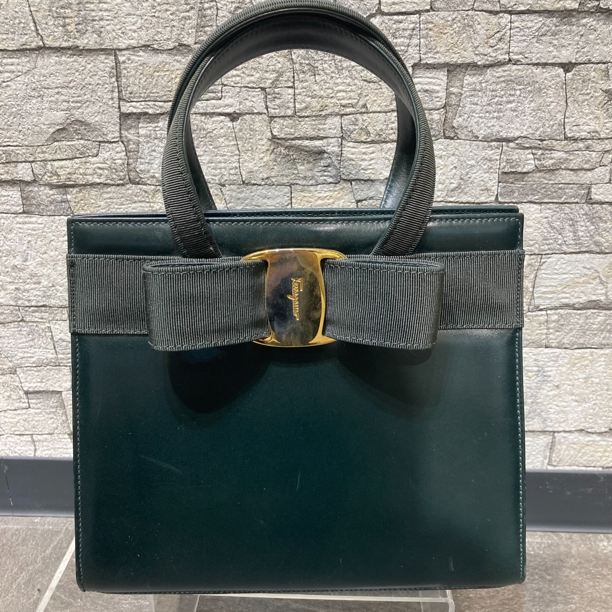 Salvatore Ferragamo レザーハンドバッグ ヴァラリボン 黒 サルヴァトーレフェラガモ ヴァラリボン ブランドオフ Salvatore
