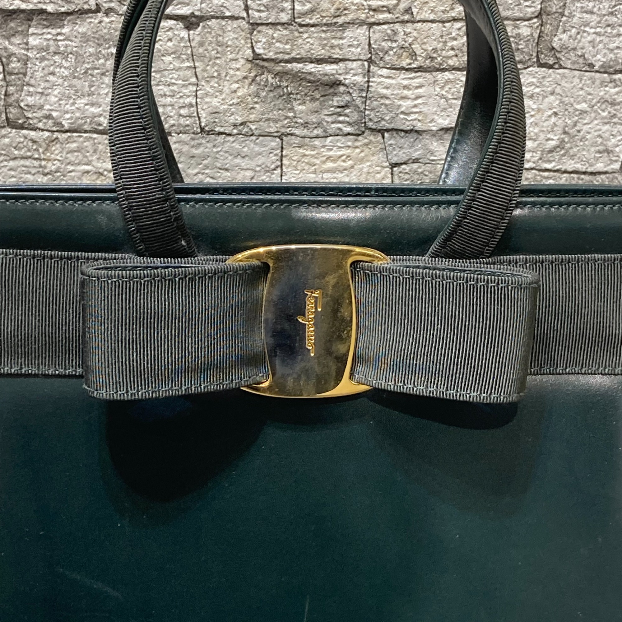 Salvatore Ferragamo】ヴァラリボン 2WAY ハンドバッグ[2024.12.02発行