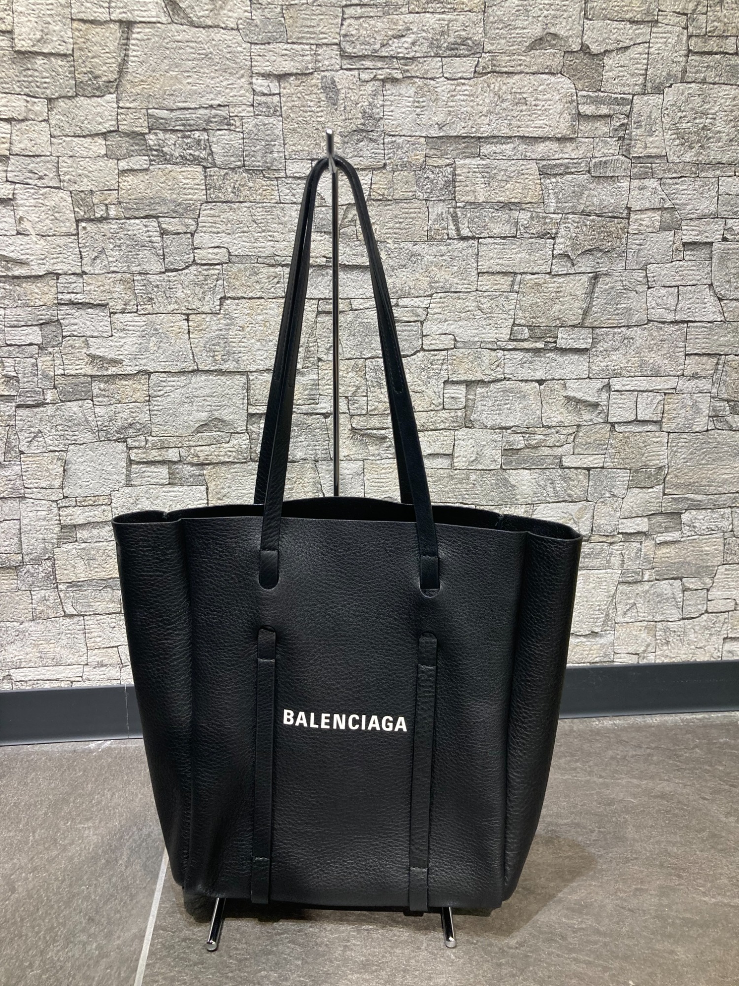BALENCIAGA】ハンドバッグ エブリデイトート[2025.01.04発行