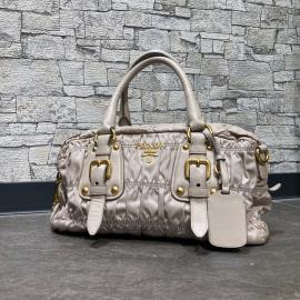 【PRADA 】ナイロンハンドバッグ