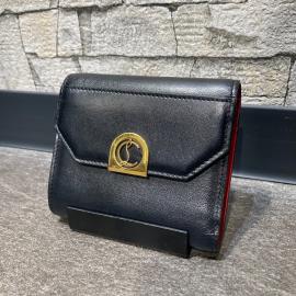 「ラグジュアリーブランドのChristian Louboutin　 」