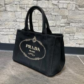 【PRADA】カナパトート
