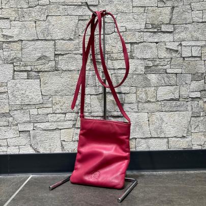 「ラグジュアリーブランドのLOEWE 」