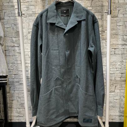 「ストリートブランドのY-3 」