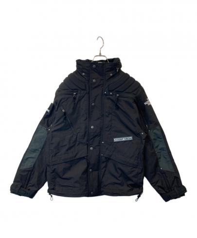 「ストリートブランドのTHE NORTH FACE × SUPREME 」