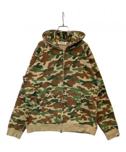 「ストリートブランドのA BATHING APE 」
