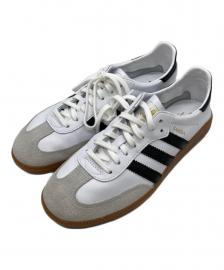 「スニーカーのadidas 」
