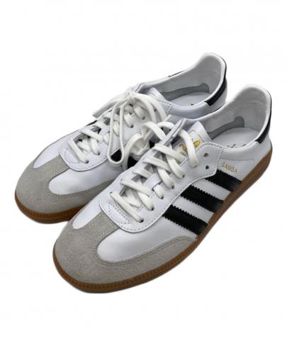 「スニーカーのadidas 」