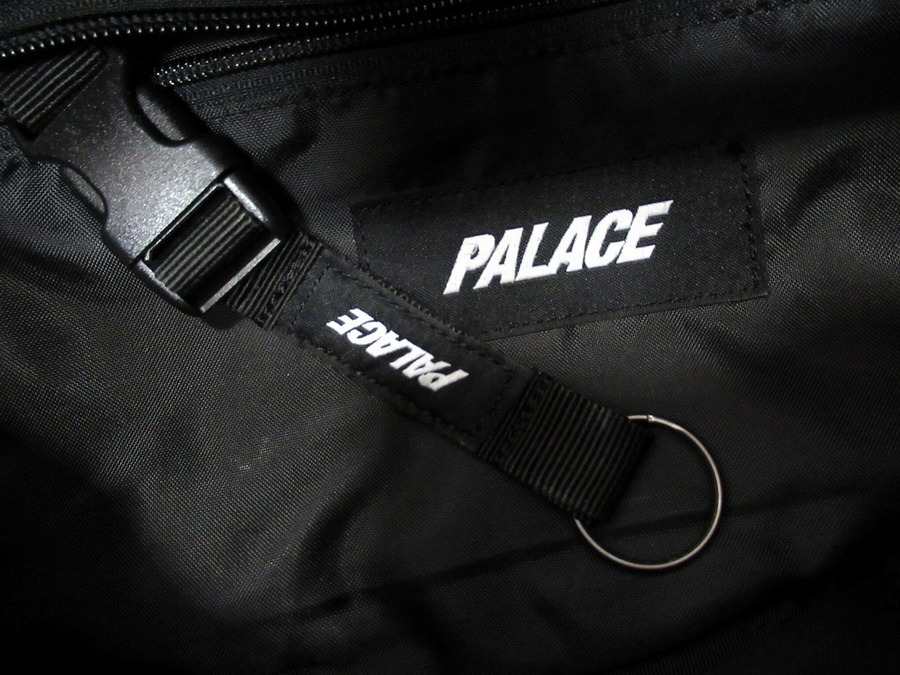PALACE（パレス）から大容量のロゴウエストバッグが入荷！[2019.03.06発行]