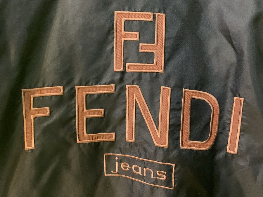 【レア】FENDI JEANS フェンディ バックロゴ ナイロンジャケット