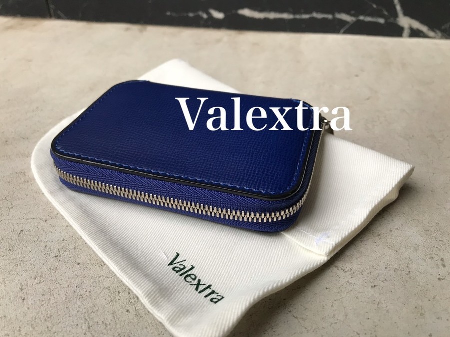 ヴァレクストラ　ネイビー　レザー ジップ　財布　コインケース シルバーファスナー ヴァレクストラネイビーレザー ジップ財布コインケース シルバー